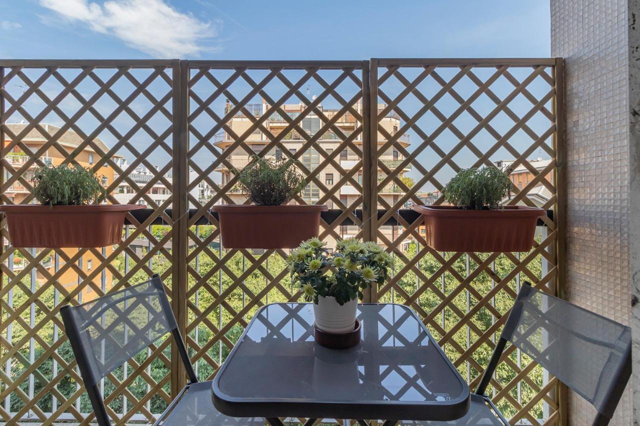 Altido Trendy Flat With Balcony, Easy Access To Milan Centre Apartment Exterior photo